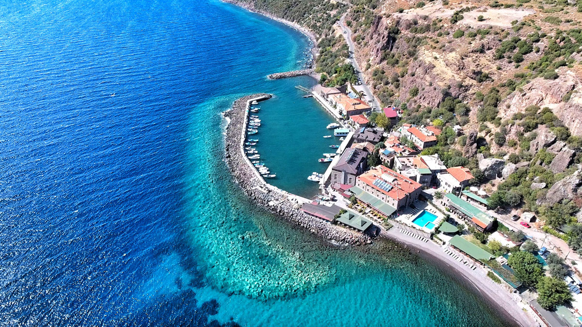 Assos Antik Limanı